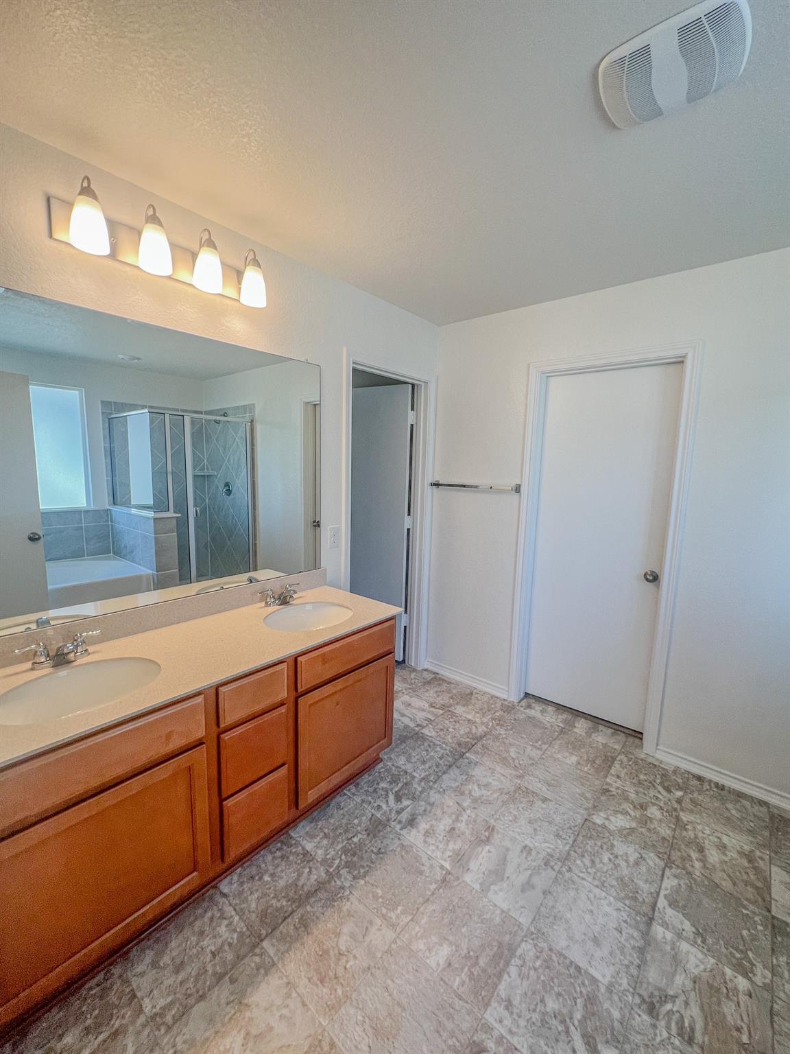 625 Bailey Park Dr Property Photo 23