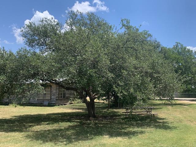 1503 N Burleson St Property Photo 9