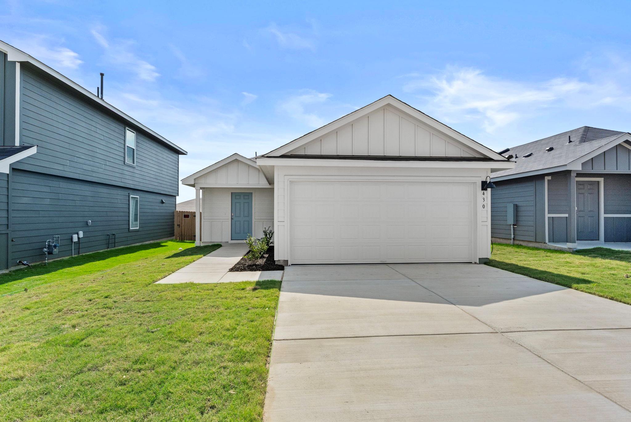 430 LOW PASTURE Trl Property Photo 1
