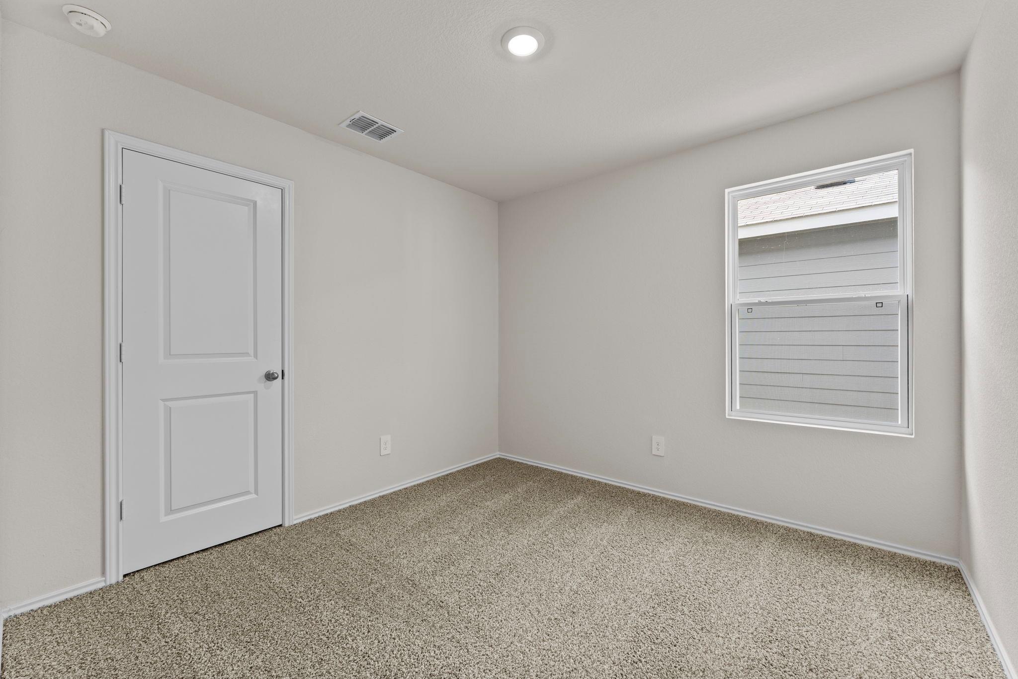 430 Low Pasture Trl Property Photo 8