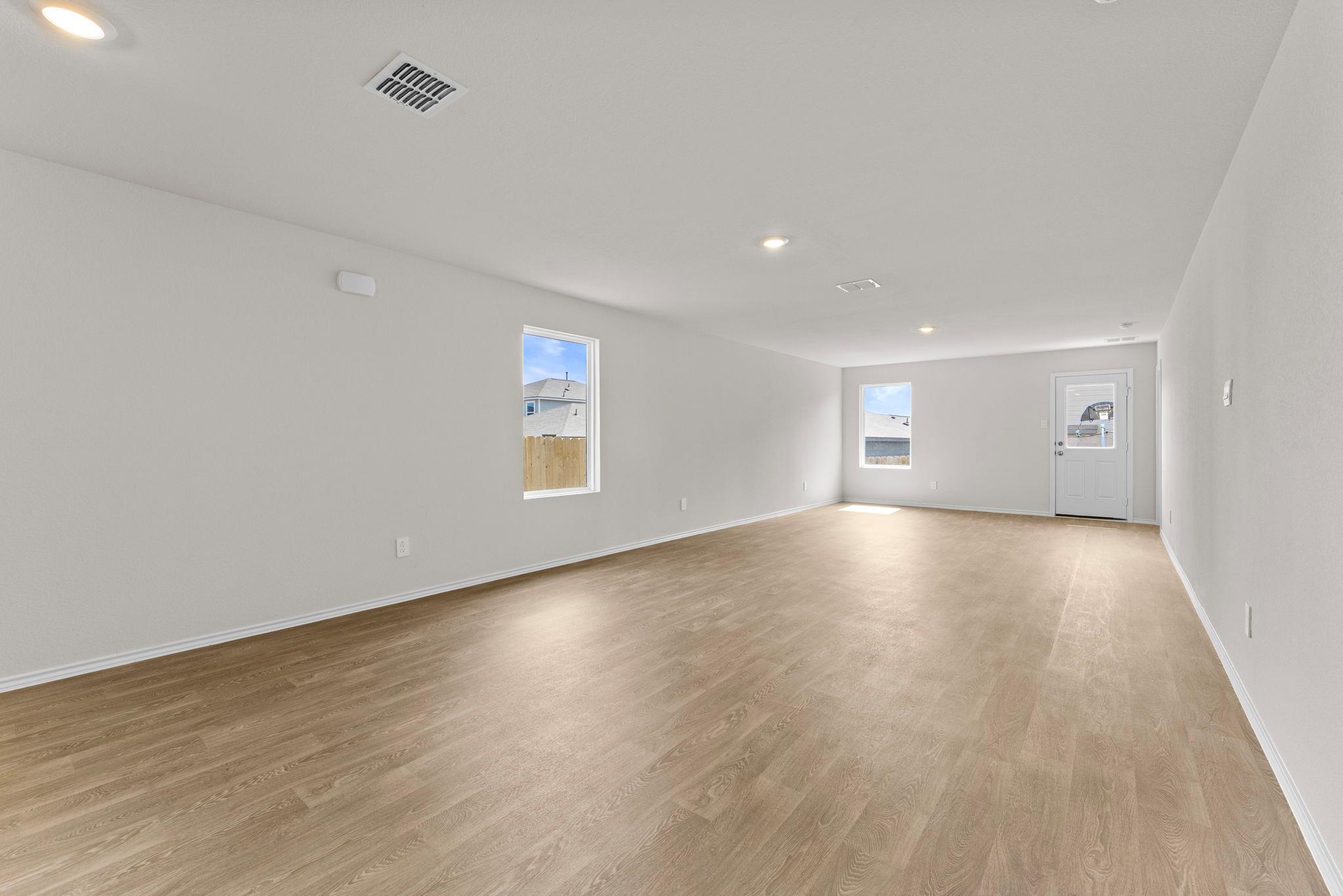 430 Low Pasture Trl Property Photo 14