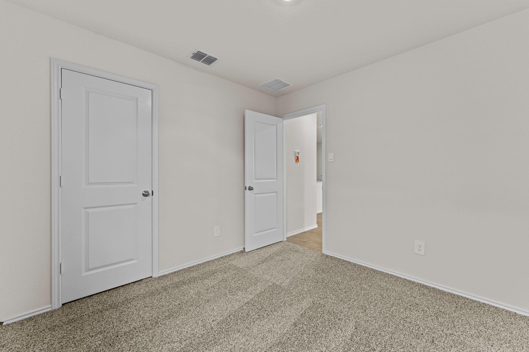 430 Low Pasture Trl Property Photo 17