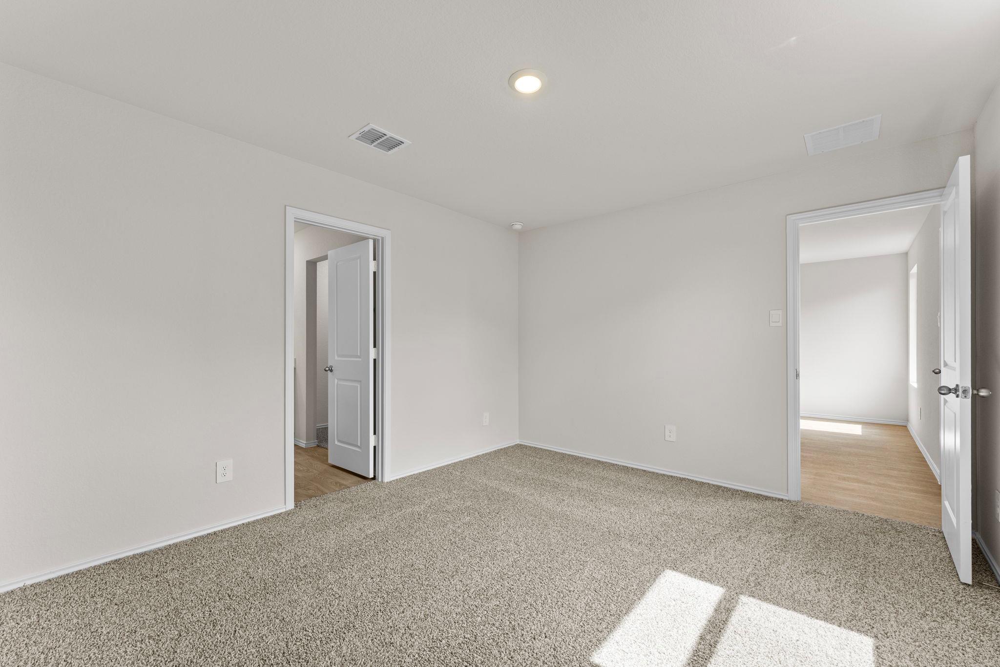 430 Low Pasture Trl Property Photo 22