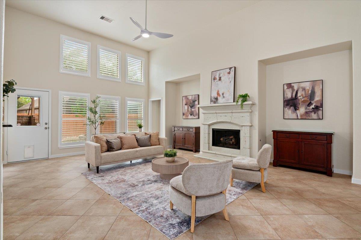 1812 Cross Draw Trl Property Photo 5