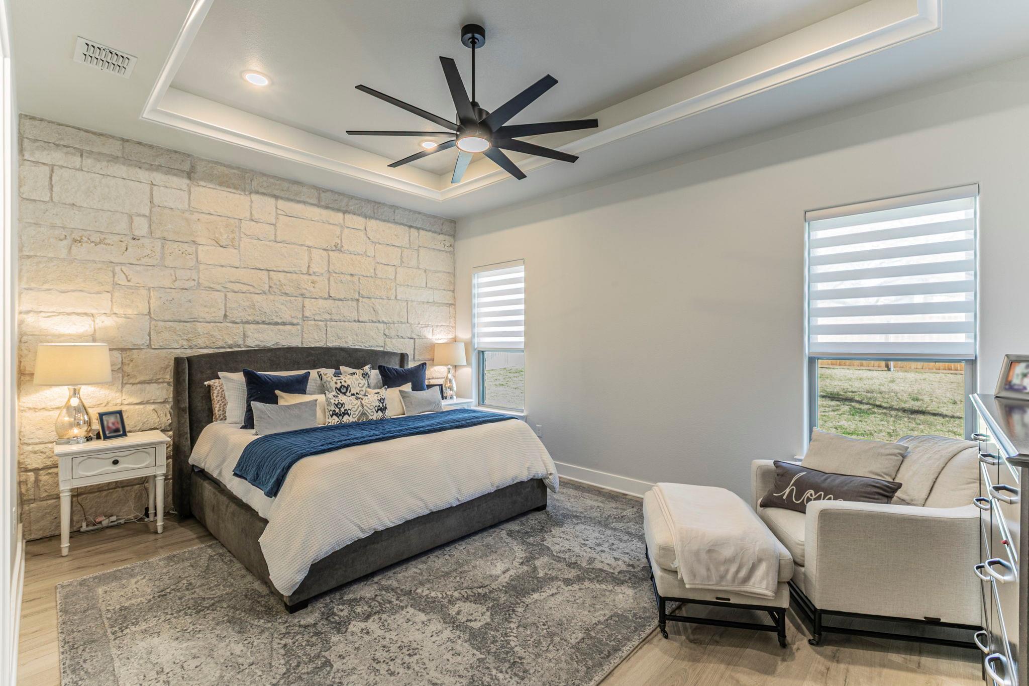 111 Lago Viento Ln Property Photo 10