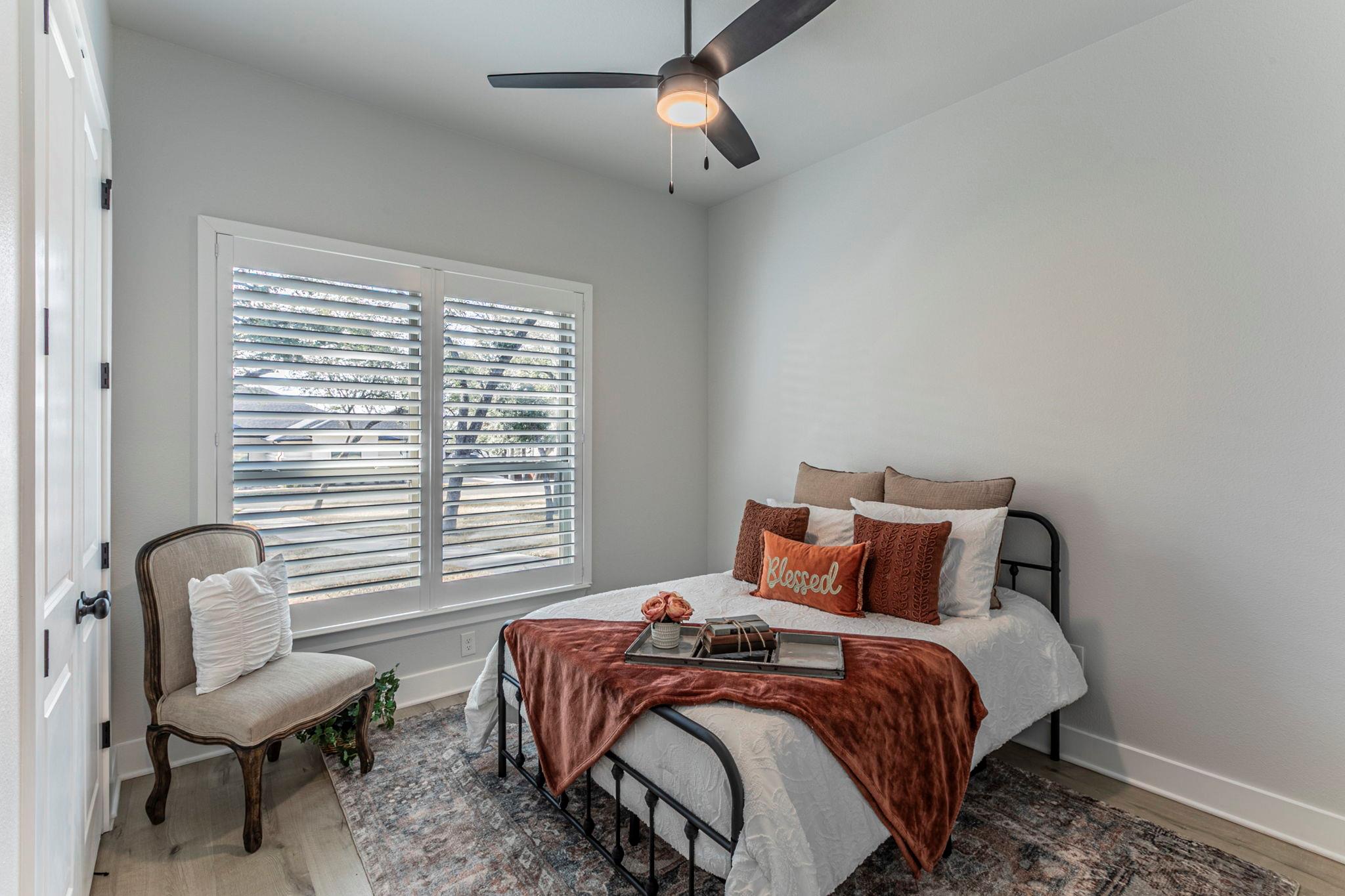 111 Lago Viento Ln Property Photo 14