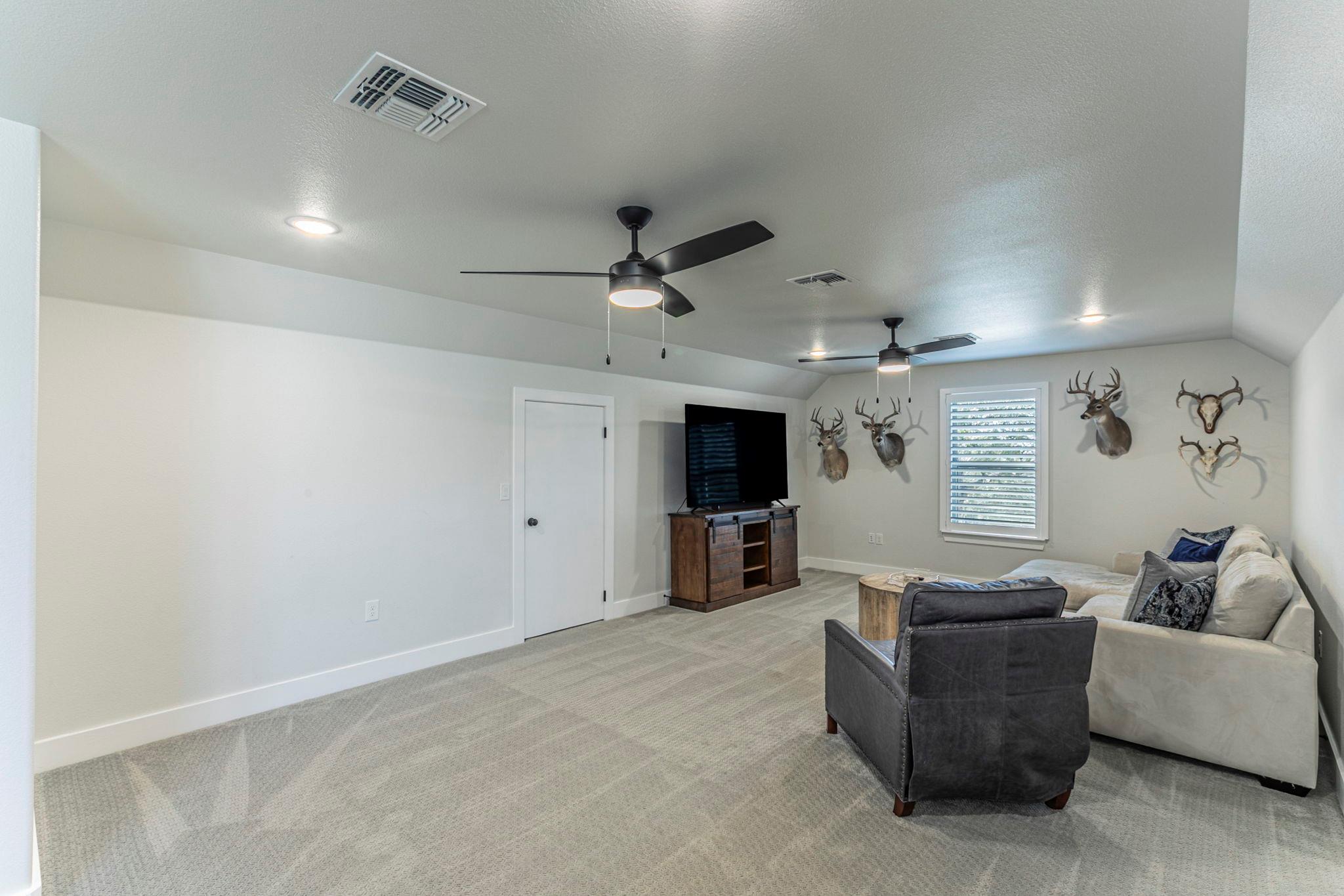111 Lago Viento Ln Property Photo 24