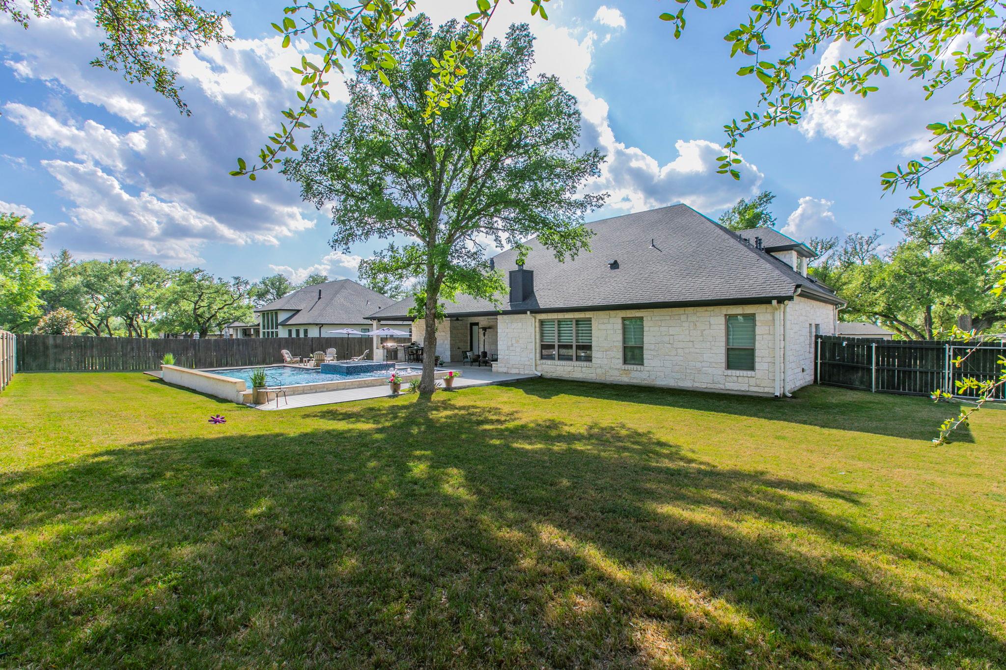 111 Lago Viento Ln Property Photo 36