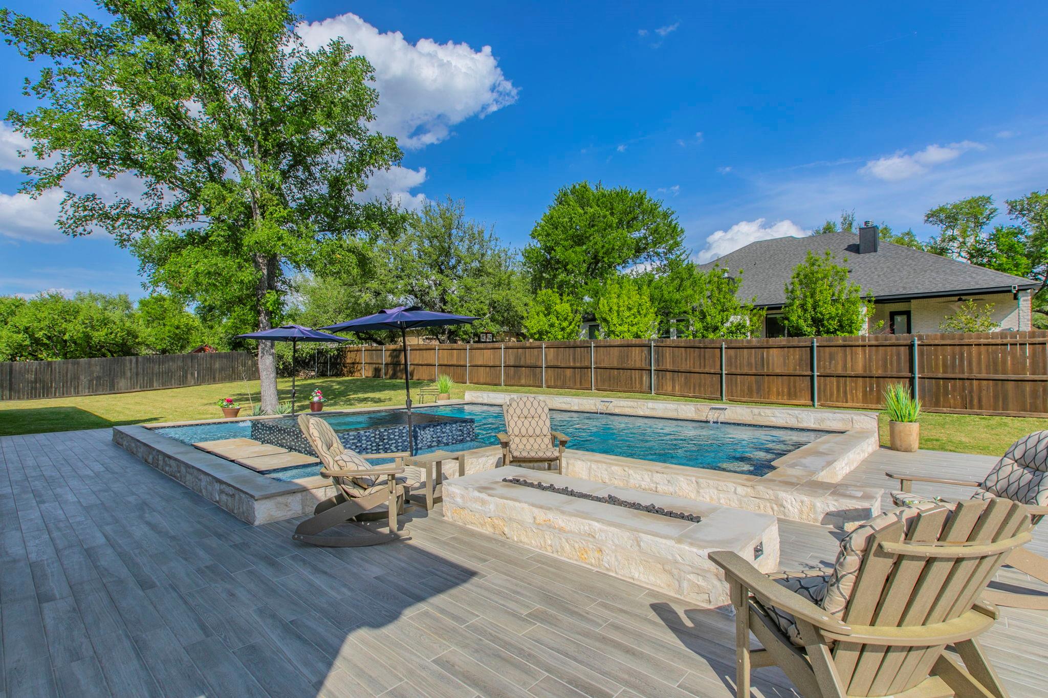 111 Lago Viento Ln Property Photo 38