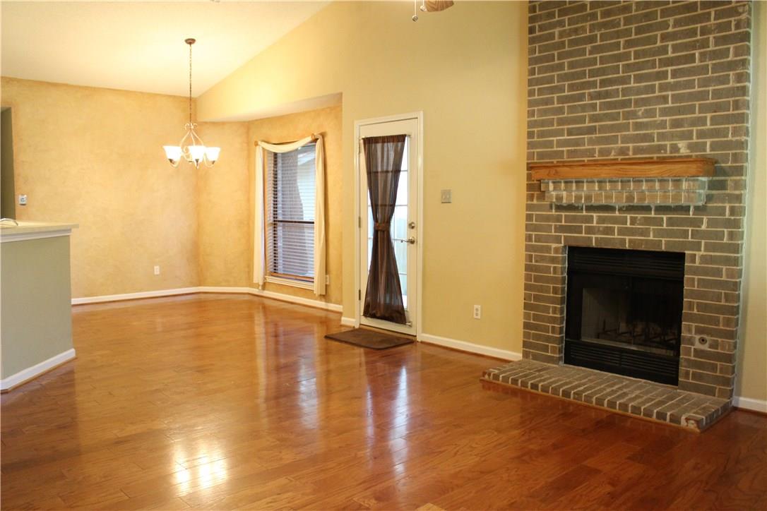 7422 Dallas Dr Property Photo 3