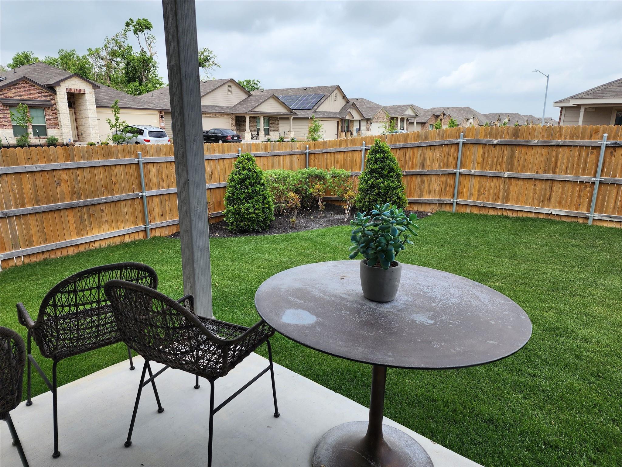 101 Pivot Dr Property Photo 3