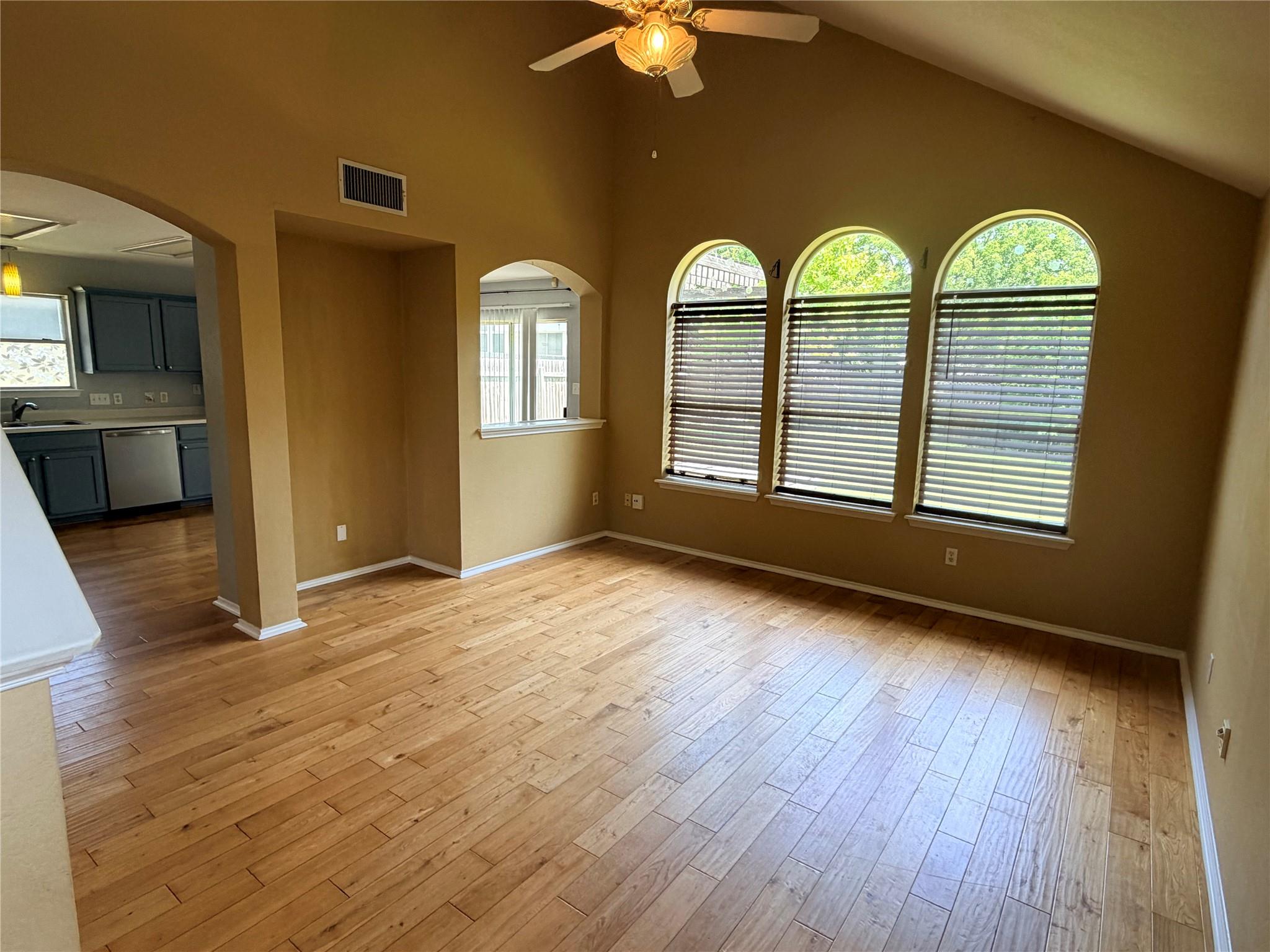 17226 Tobermory Dr Property Photo 2