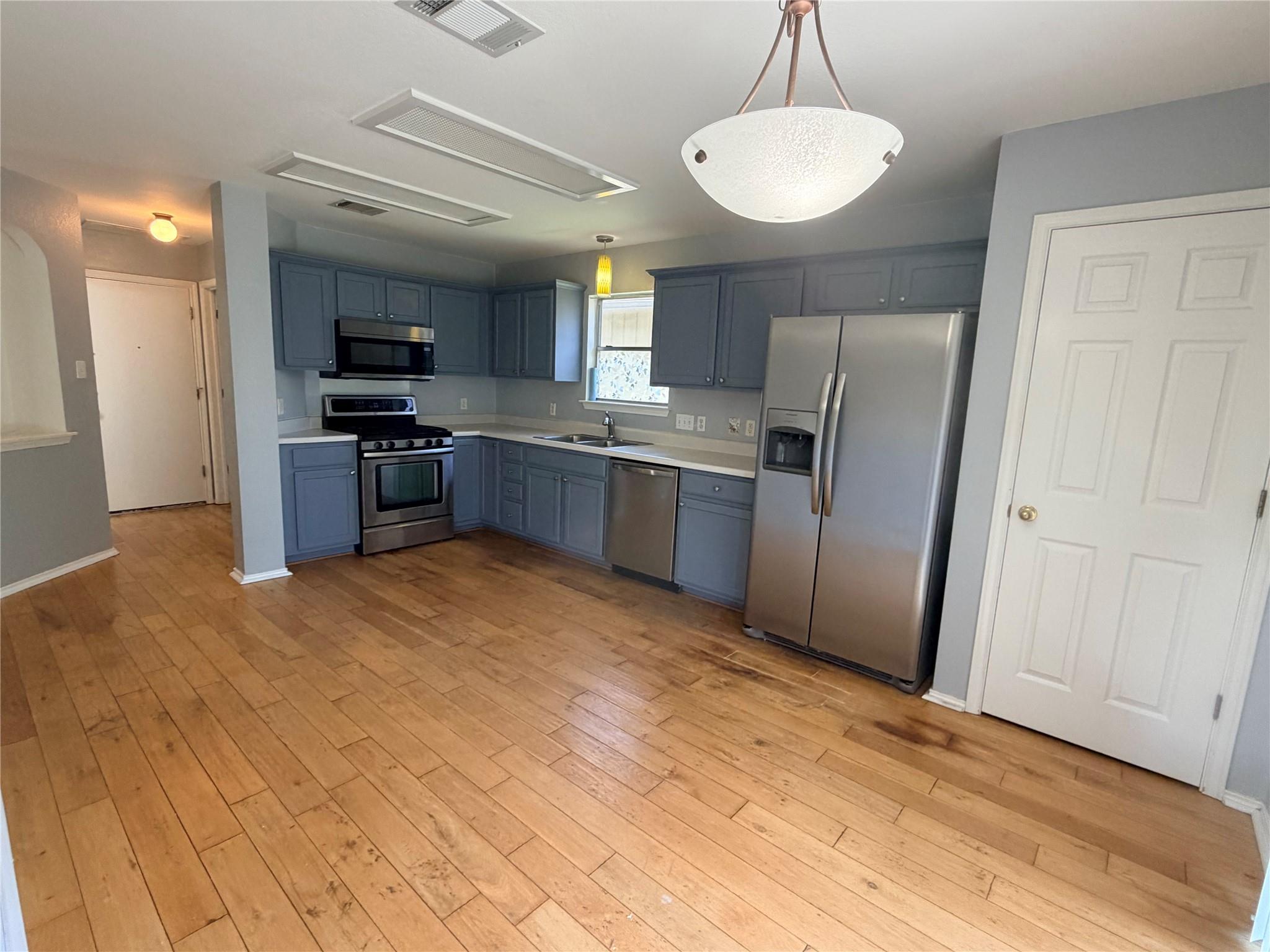 17226 Tobermory Dr Property Photo 3
