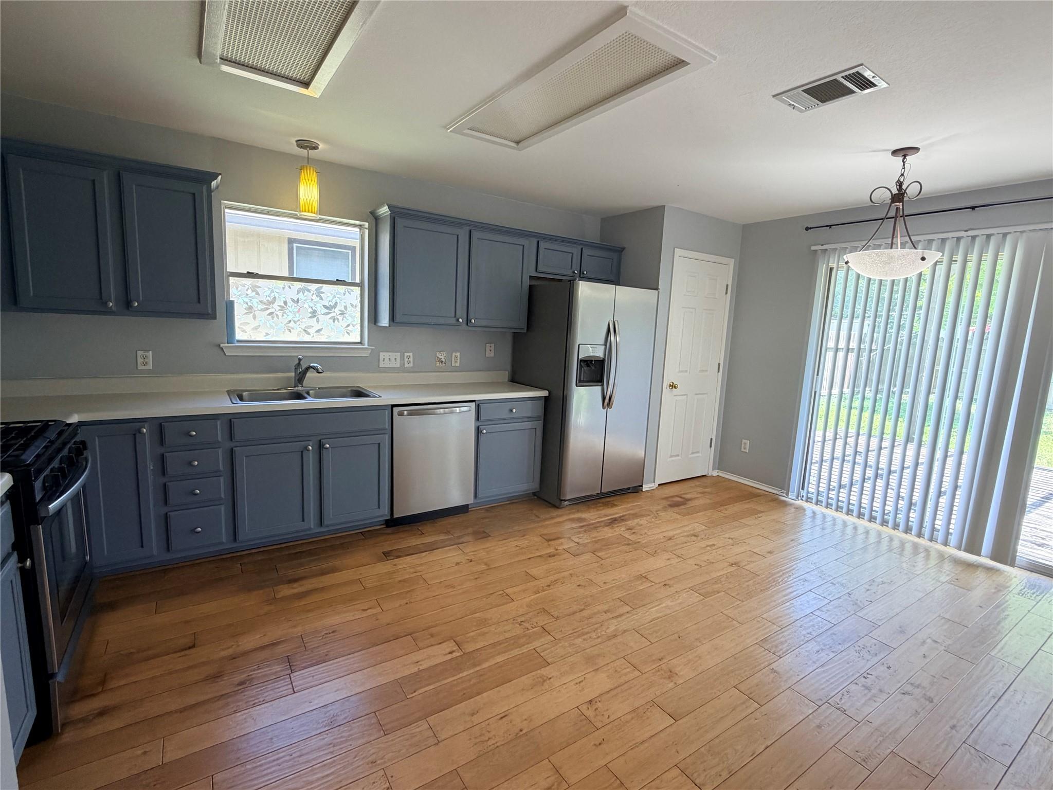 17226 Tobermory Dr Property Photo 4