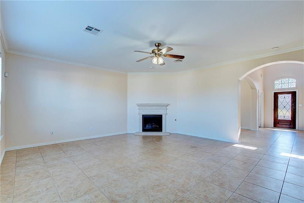 2601 Mirasol Loop Property Photo 7