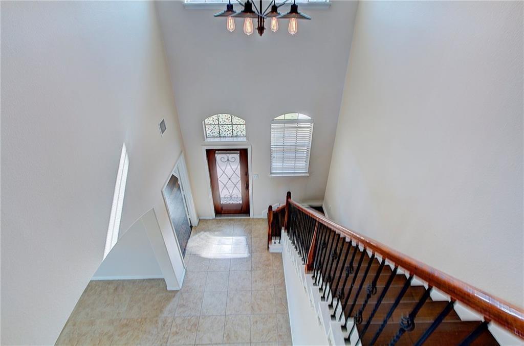 2601 Mirasol Loop Property Photo 8