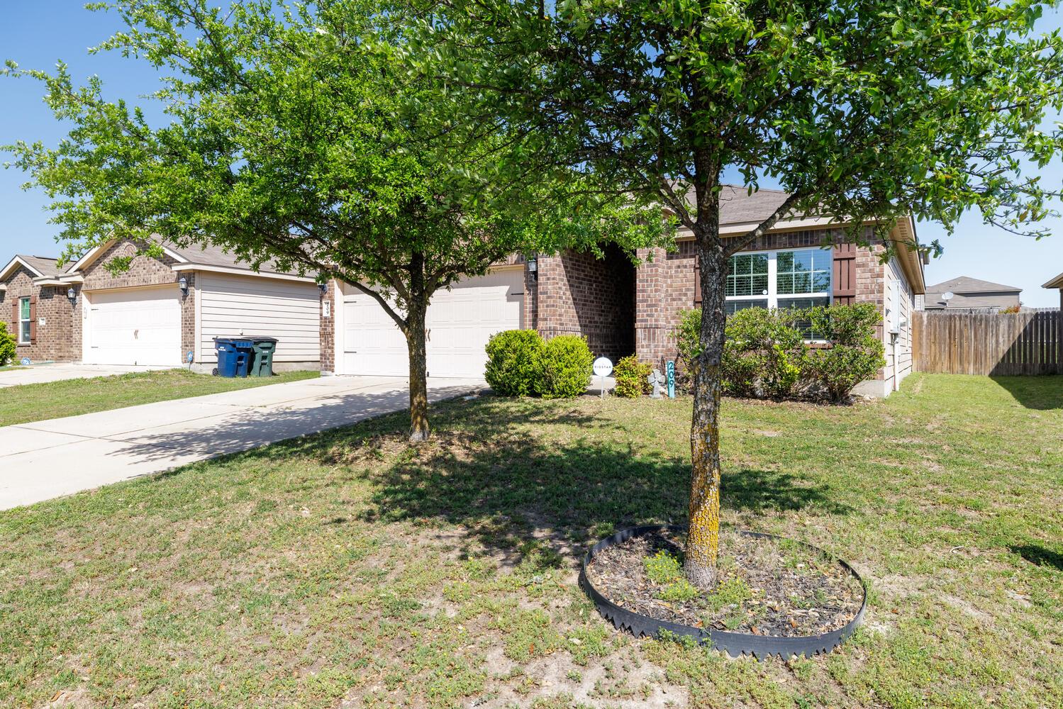 209 Farmer Ln Property Photo 2