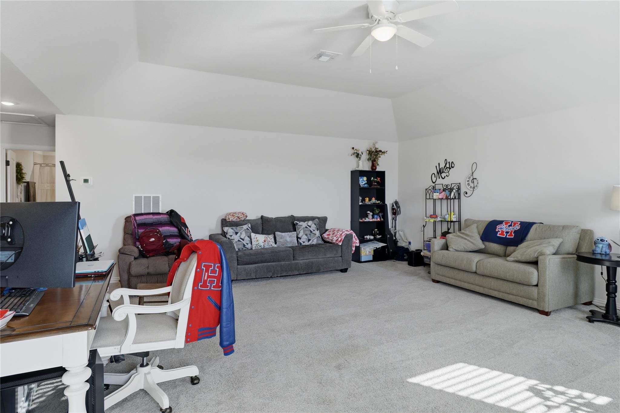 373 Coyote Creek Way Property Photo 11