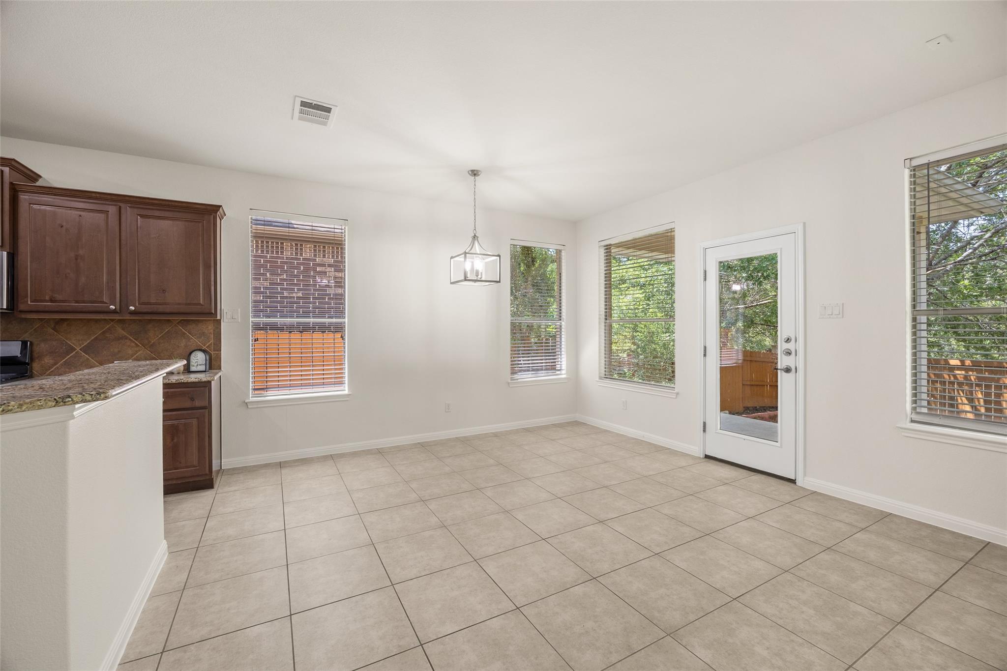 9624 Sawyer Fay Ln Property Photo 10