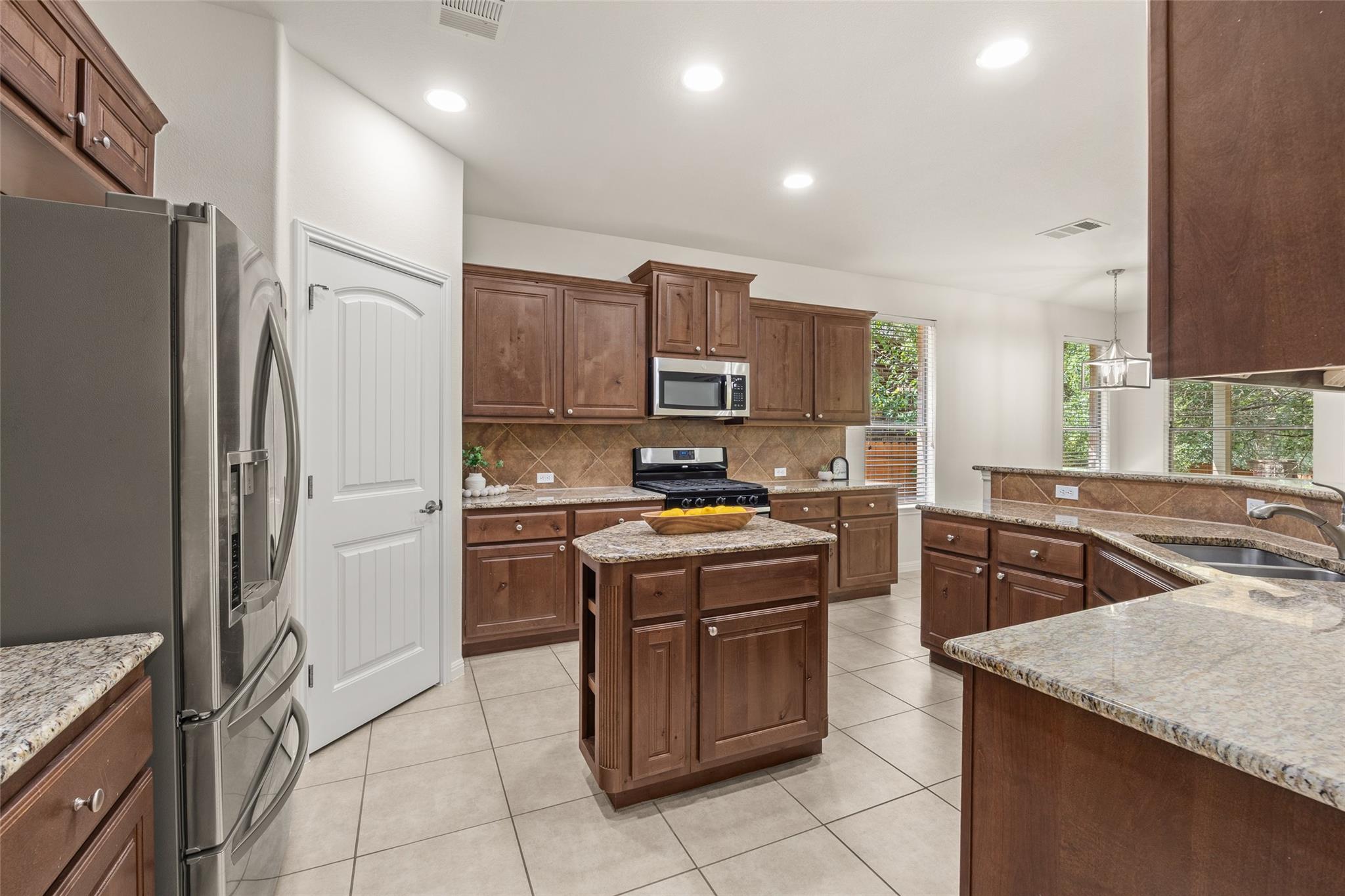 9624 Sawyer Fay Ln Property Photo 13