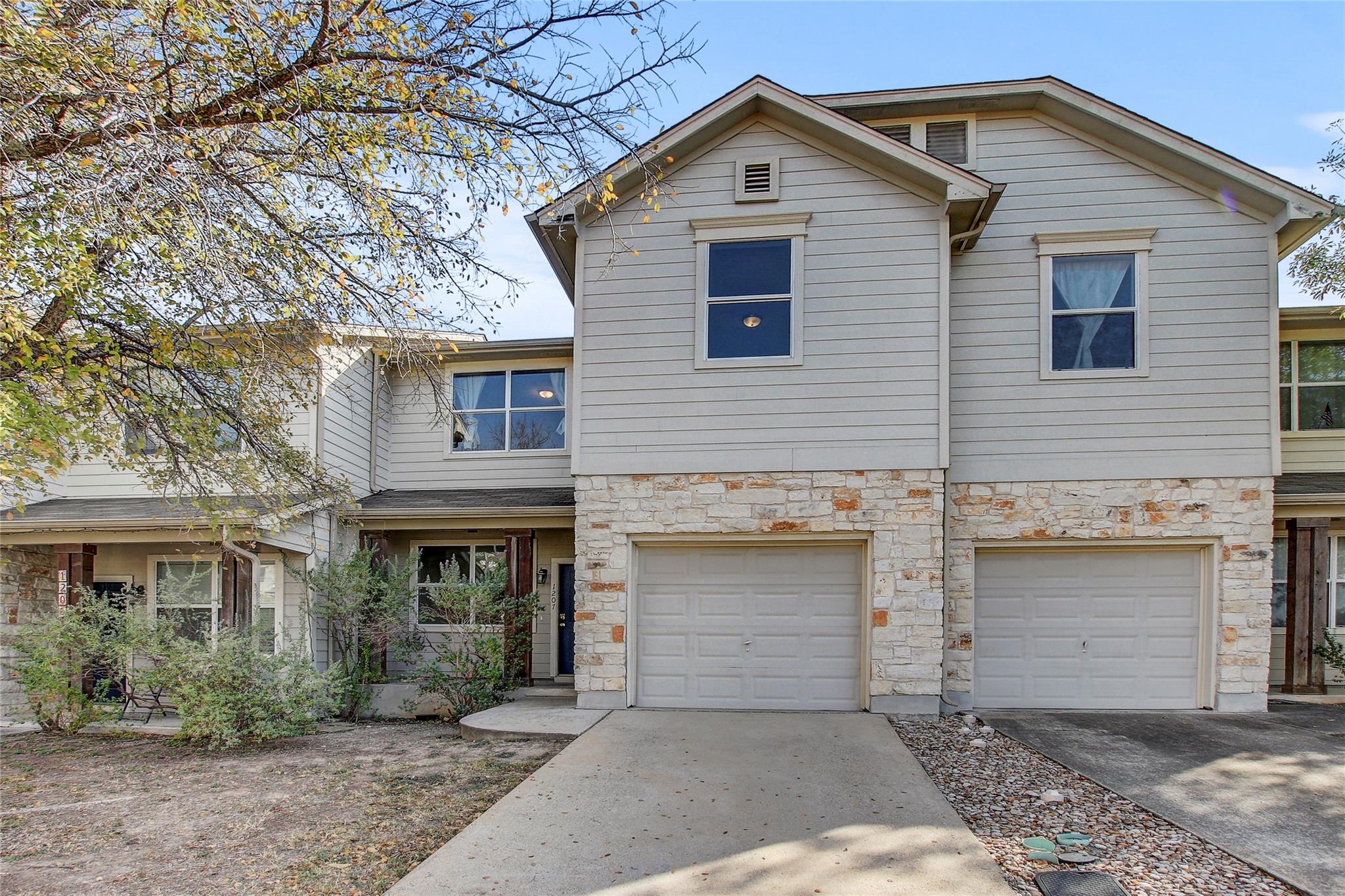 512 Eberhart Ln #1207 Property Photo 1