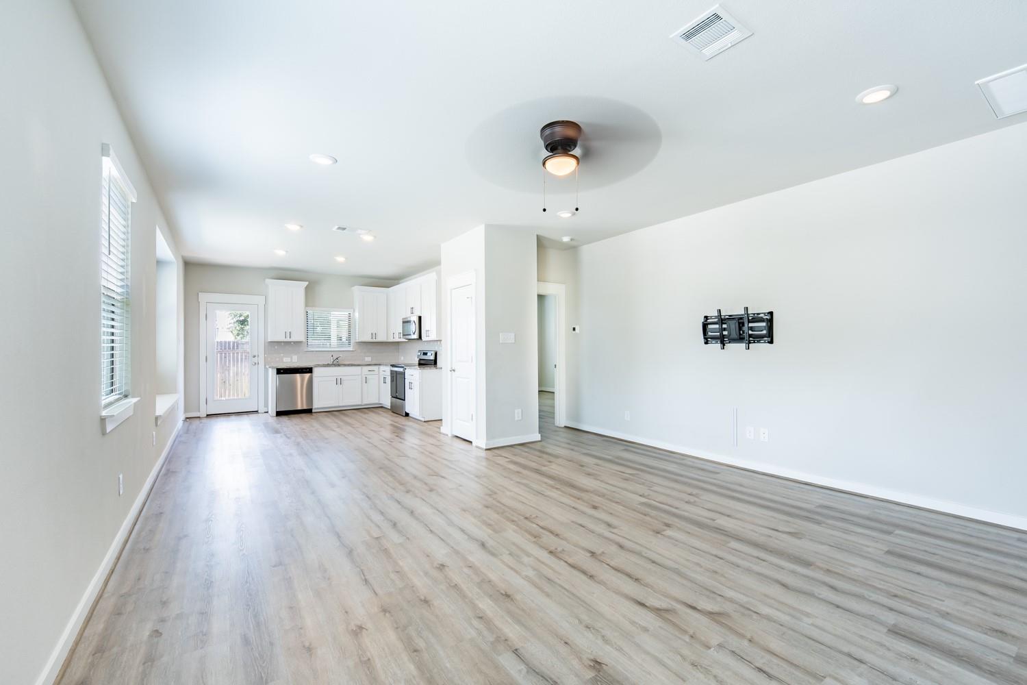 147a Waterside Rd #a Property Photo 2