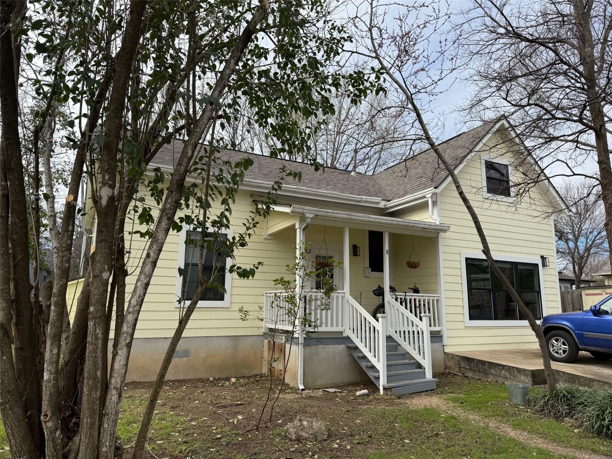 917 E 40th St A1, A2 & B Property Photo 18