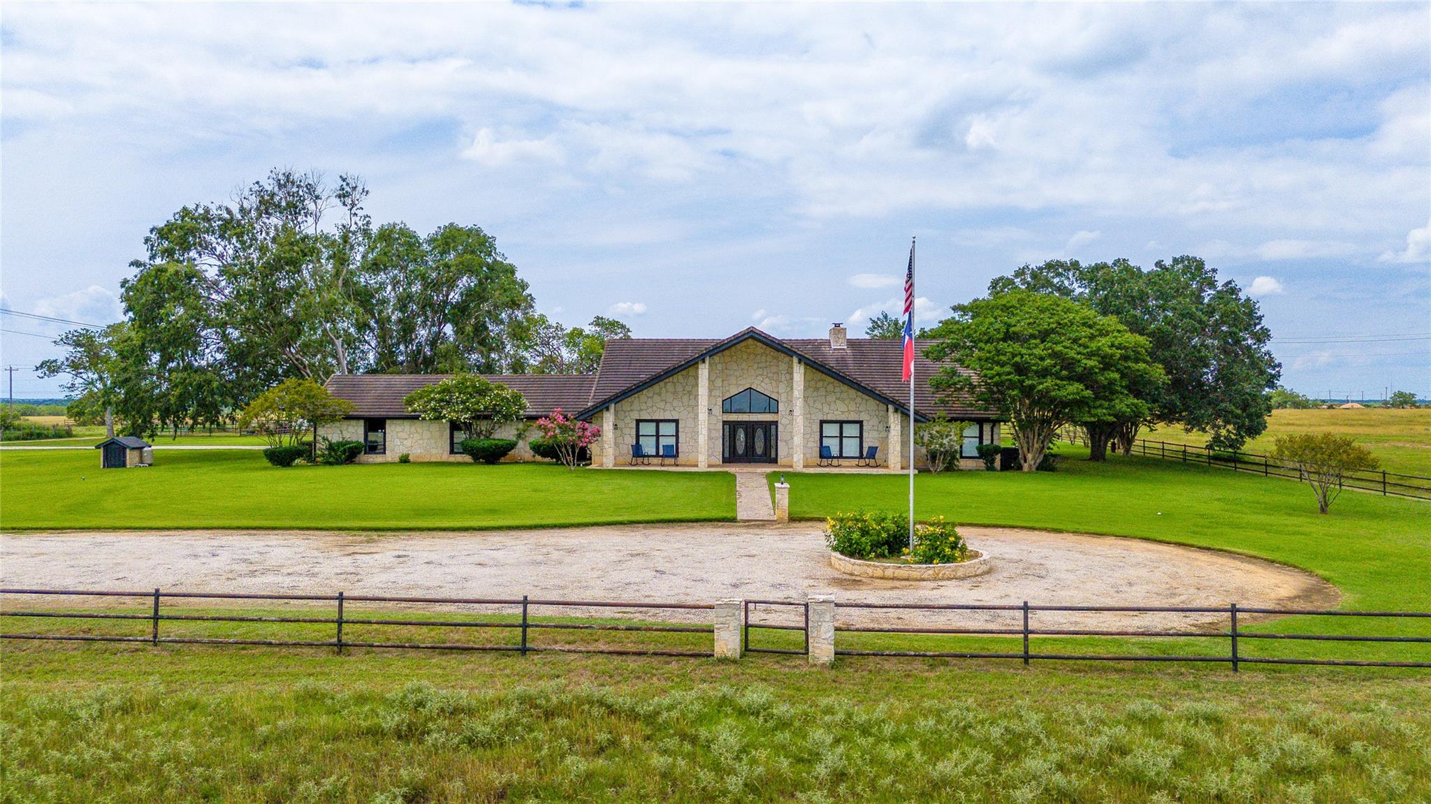 1460 E State Highway 87 None Property Photo 1