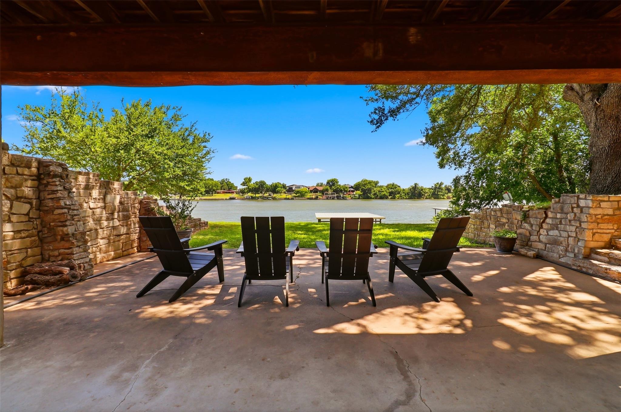 3000 River Oaks Dr Property Photo 12