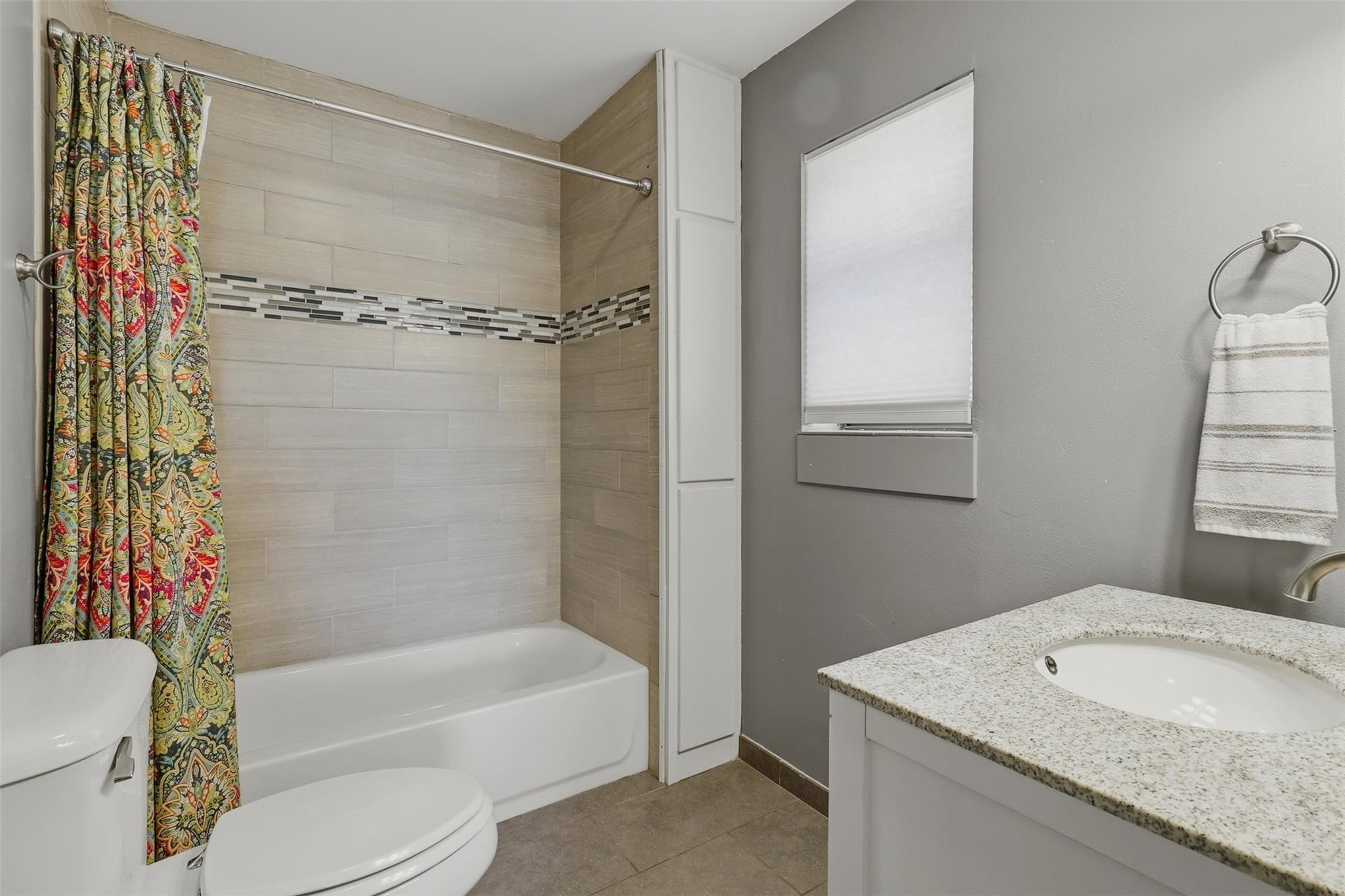3000 River Oaks Dr Property Photo 18