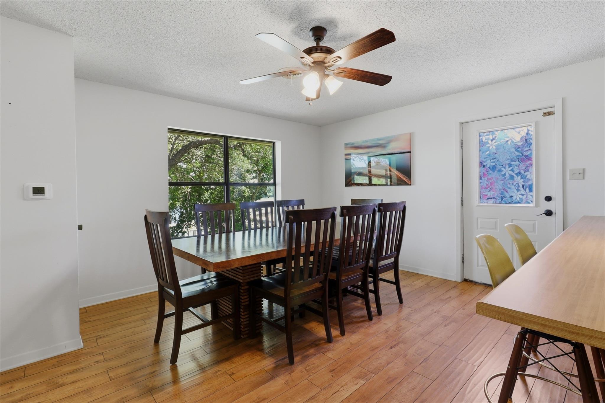 3000 River Oaks Dr Property Photo 25