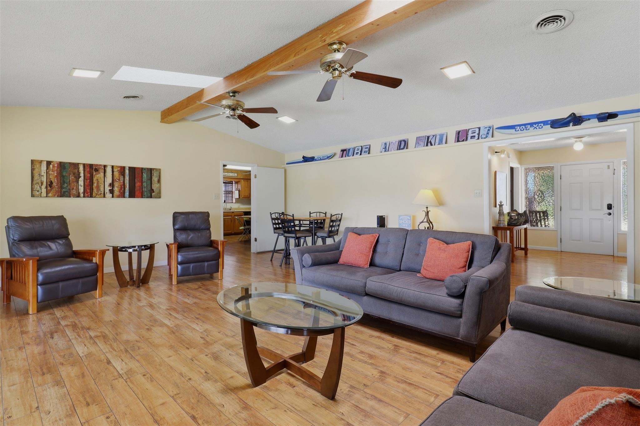 3000 River Oaks Dr Property Photo 28