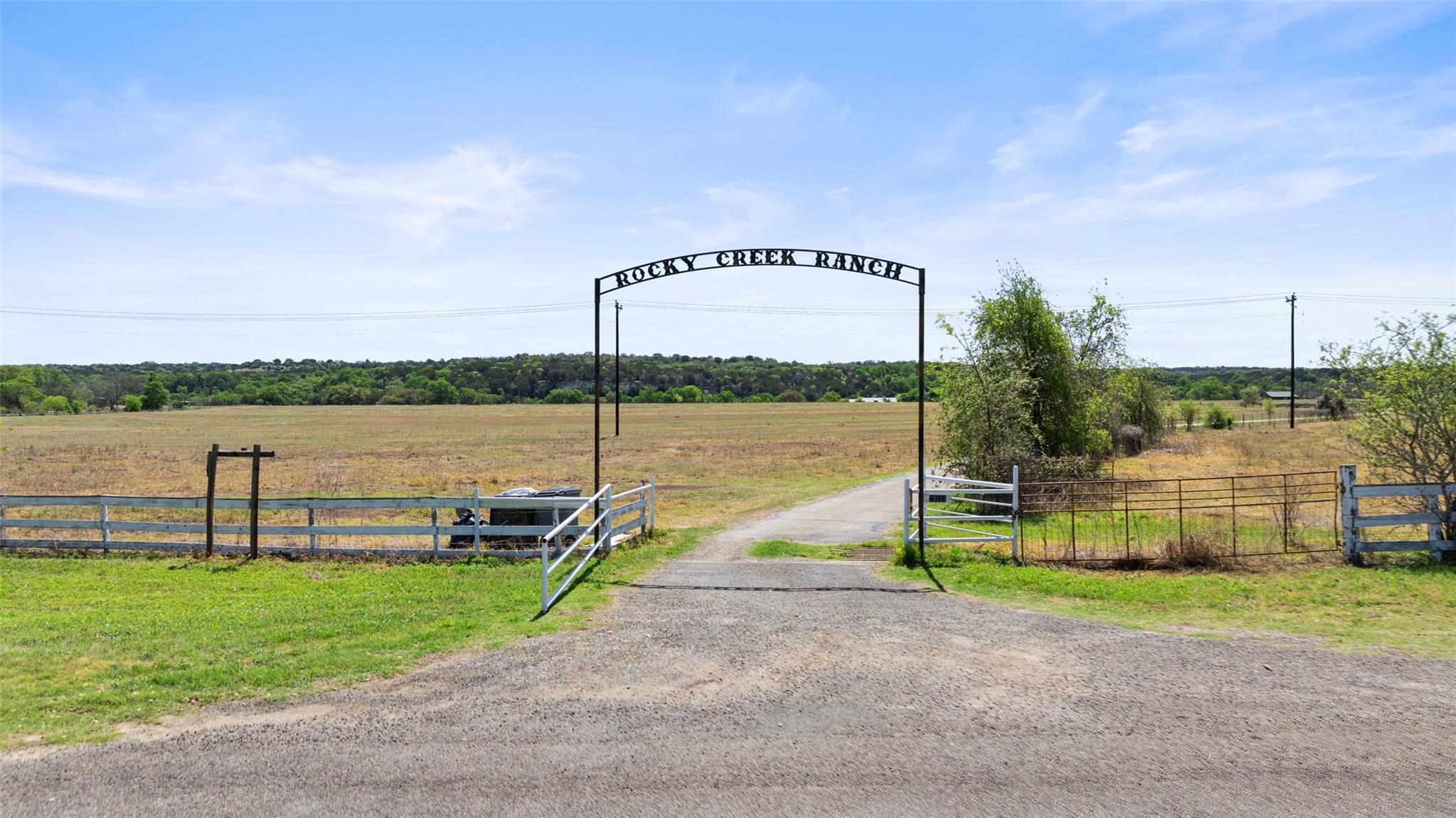 963 Fm Property Photo 5