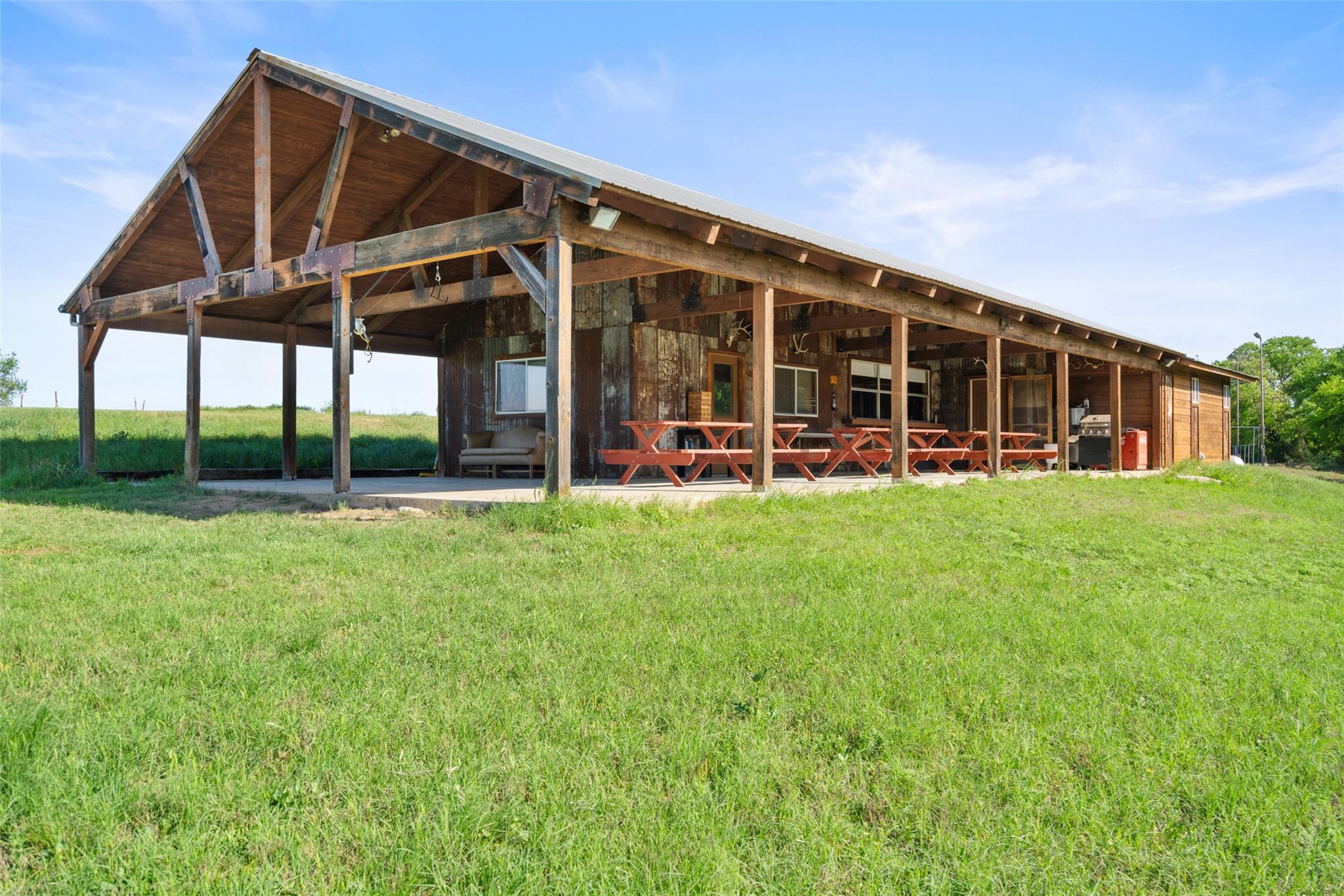 963 Fm Property Photo 8