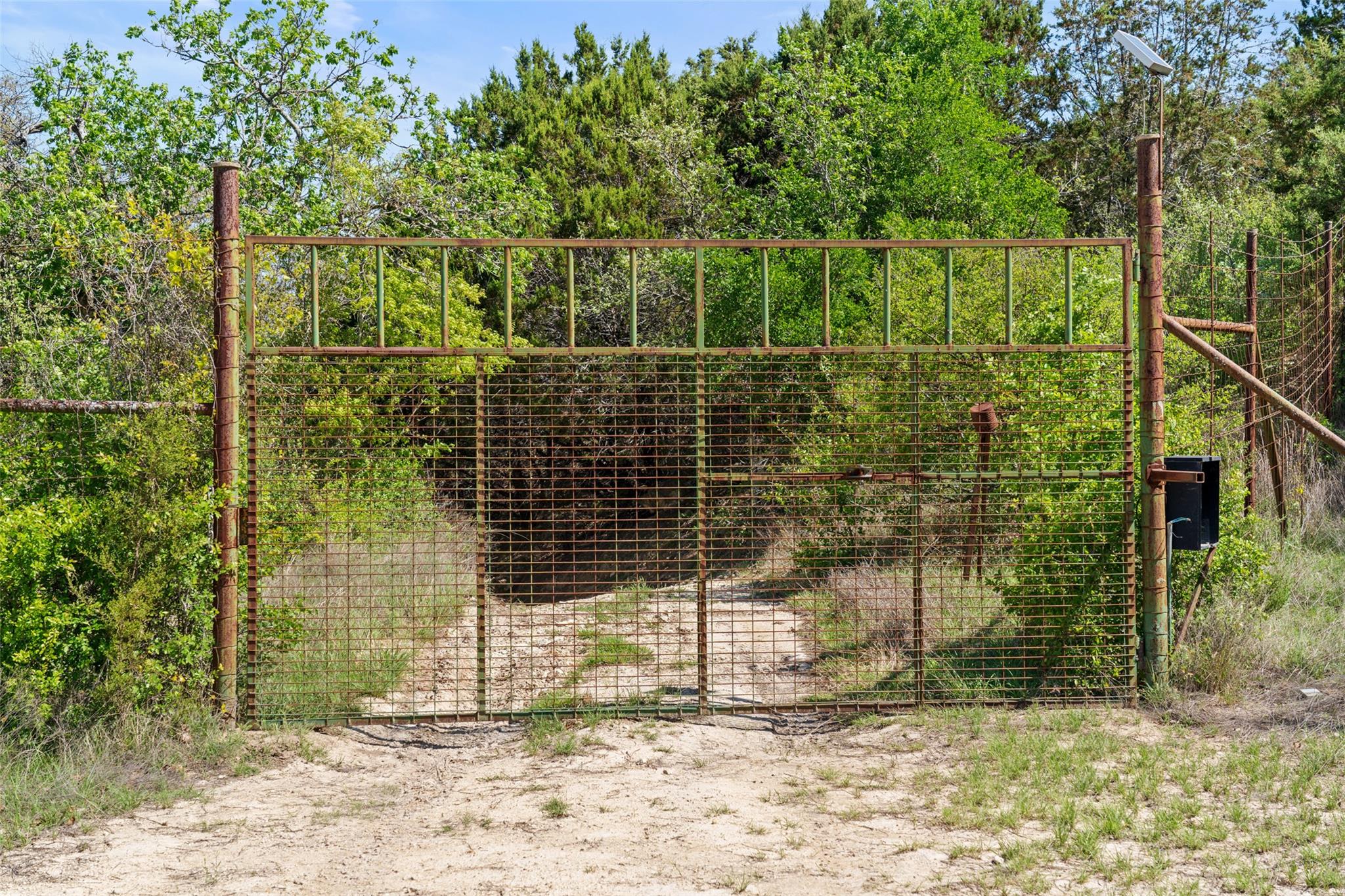 963 Fm Property Photo 11