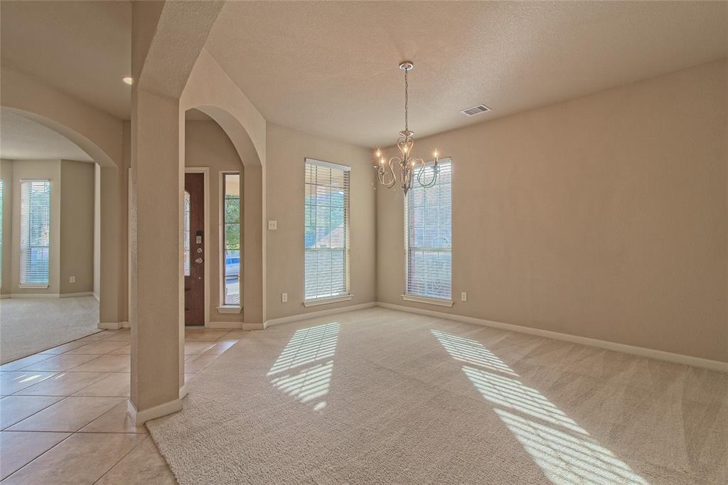 722 Westbury Ln Property Photo 10