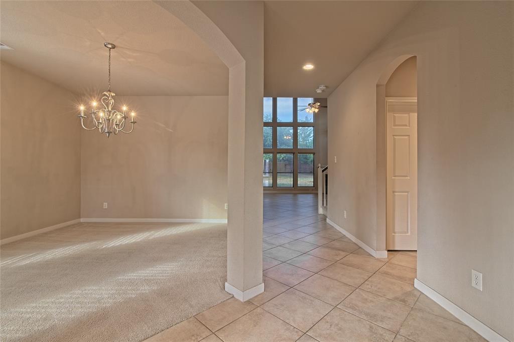 722 Westbury Ln Property Photo 12