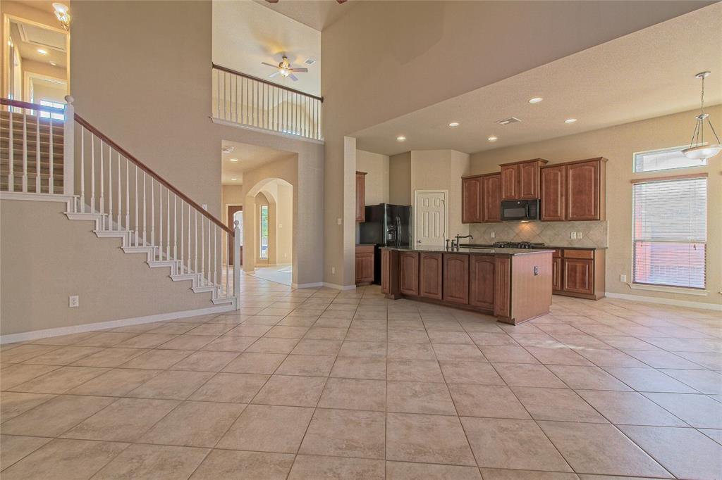 722 Westbury Ln Property Photo 15