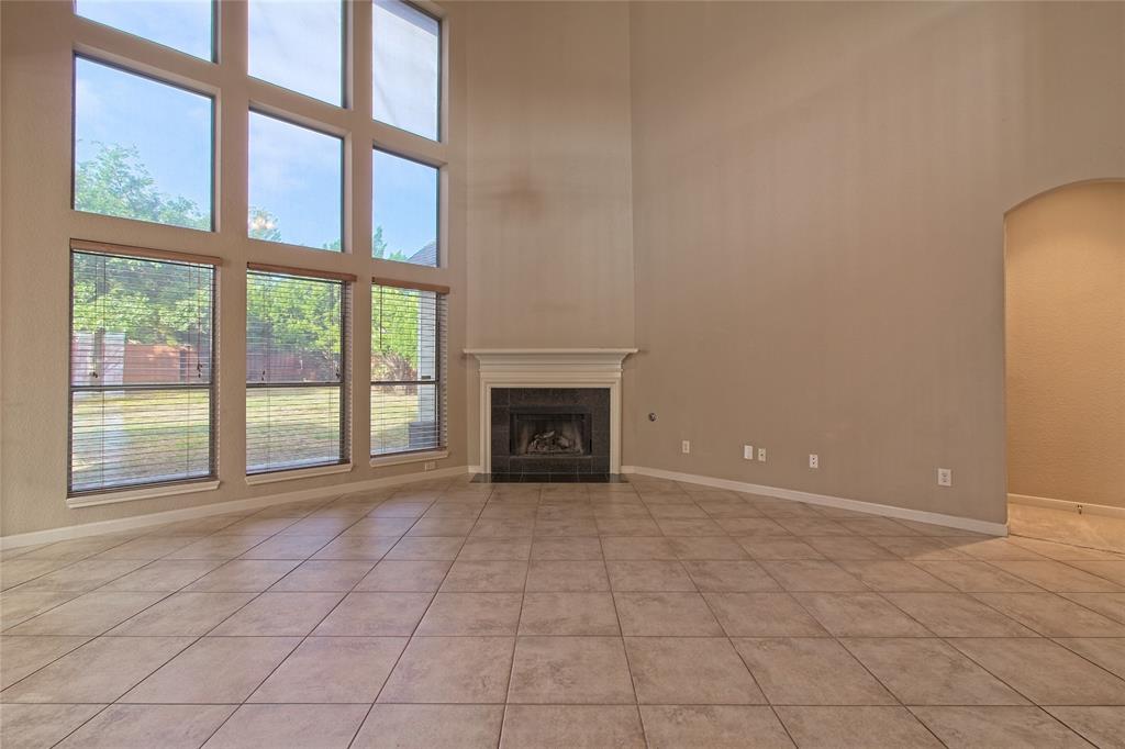 722 Westbury Ln Property Photo 16