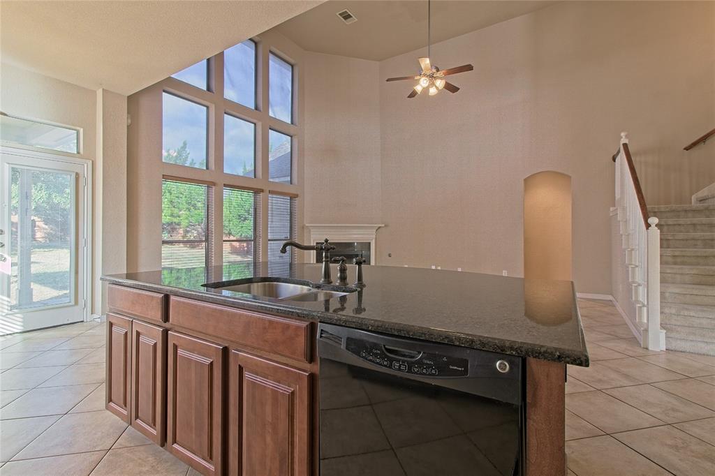 722 Westbury Ln Property Photo 21