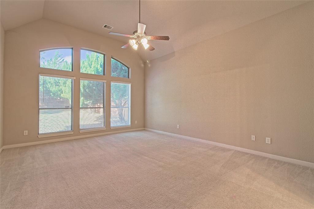 722 Westbury Ln Property Photo 22