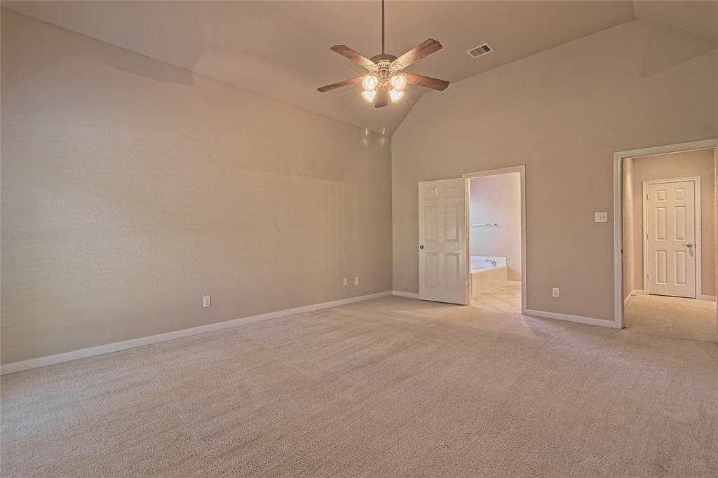 722 Westbury Ln Property Photo 23