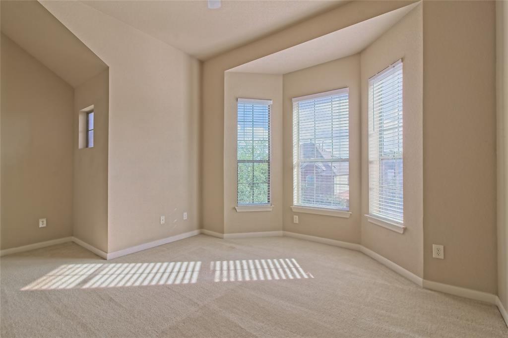 722 Westbury Ln Property Photo 29