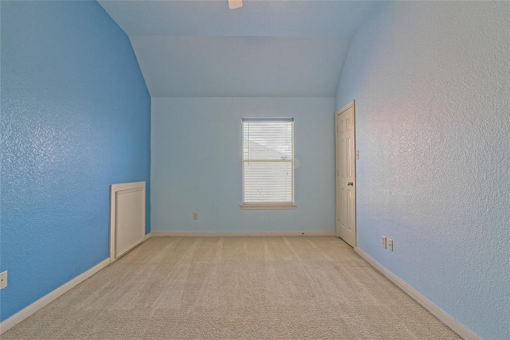 722 Westbury Ln Property Photo 31
