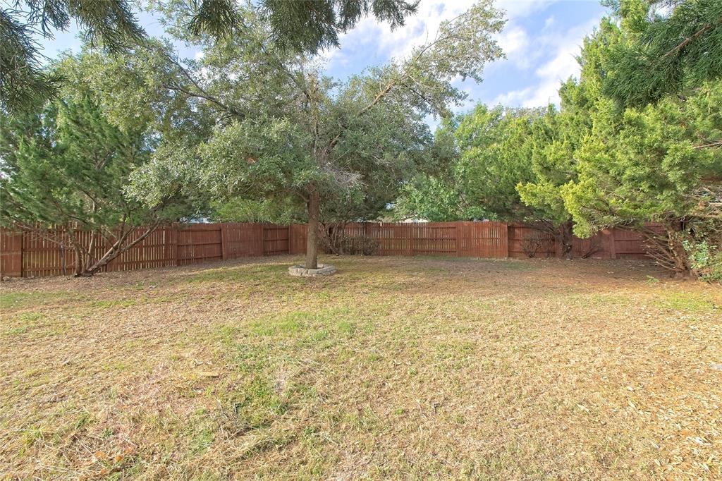 722 Westbury Ln Property Photo 35