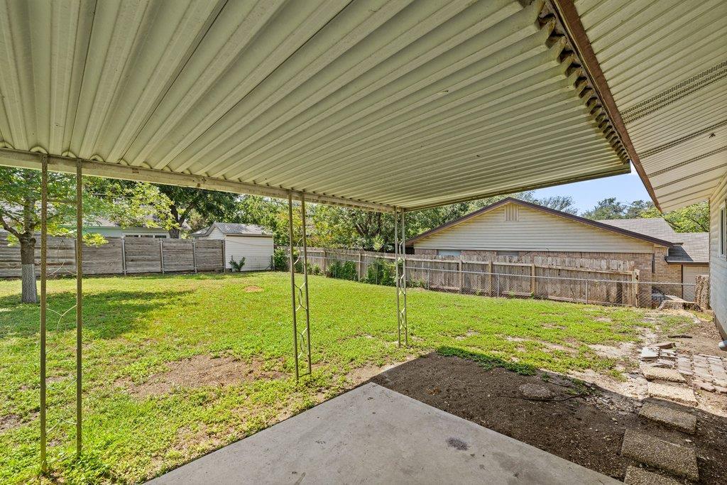 2409 Glen Springs Way Property Photo 33