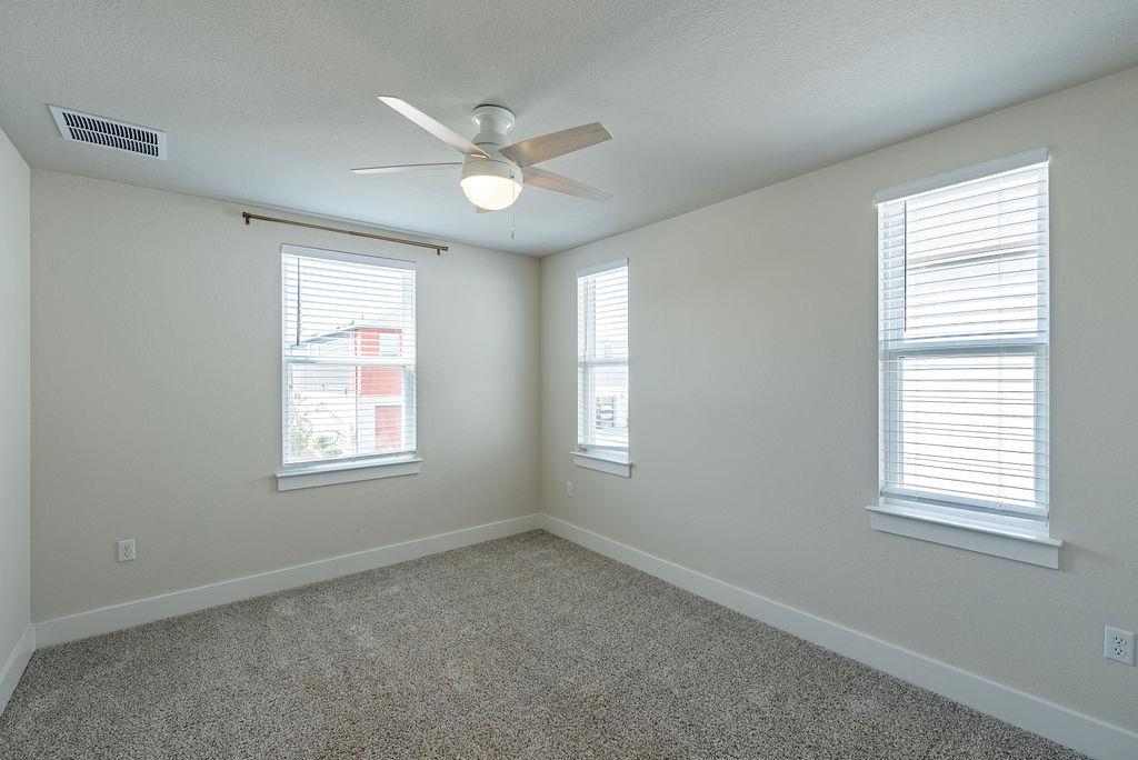 7400 Travertine Spring Dr Property Photo 14