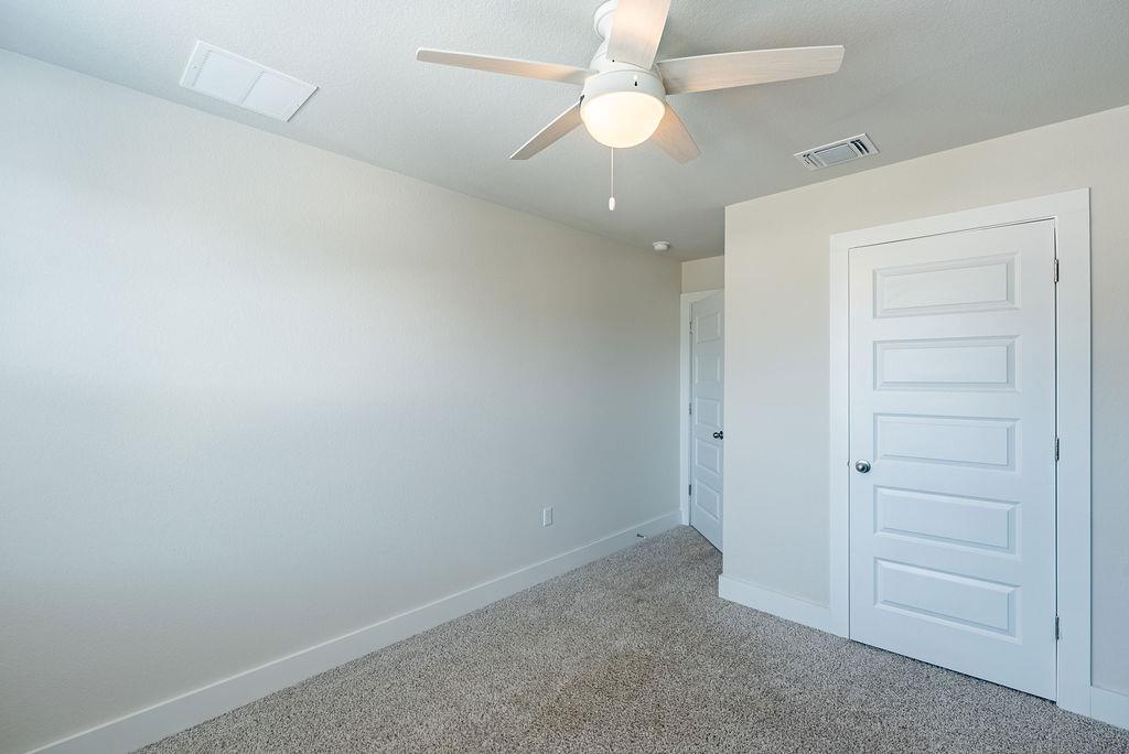 7400 Travertine Spring Dr Property Photo 17