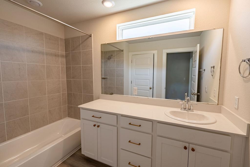 7400 Travertine Spring Dr Property Photo 18