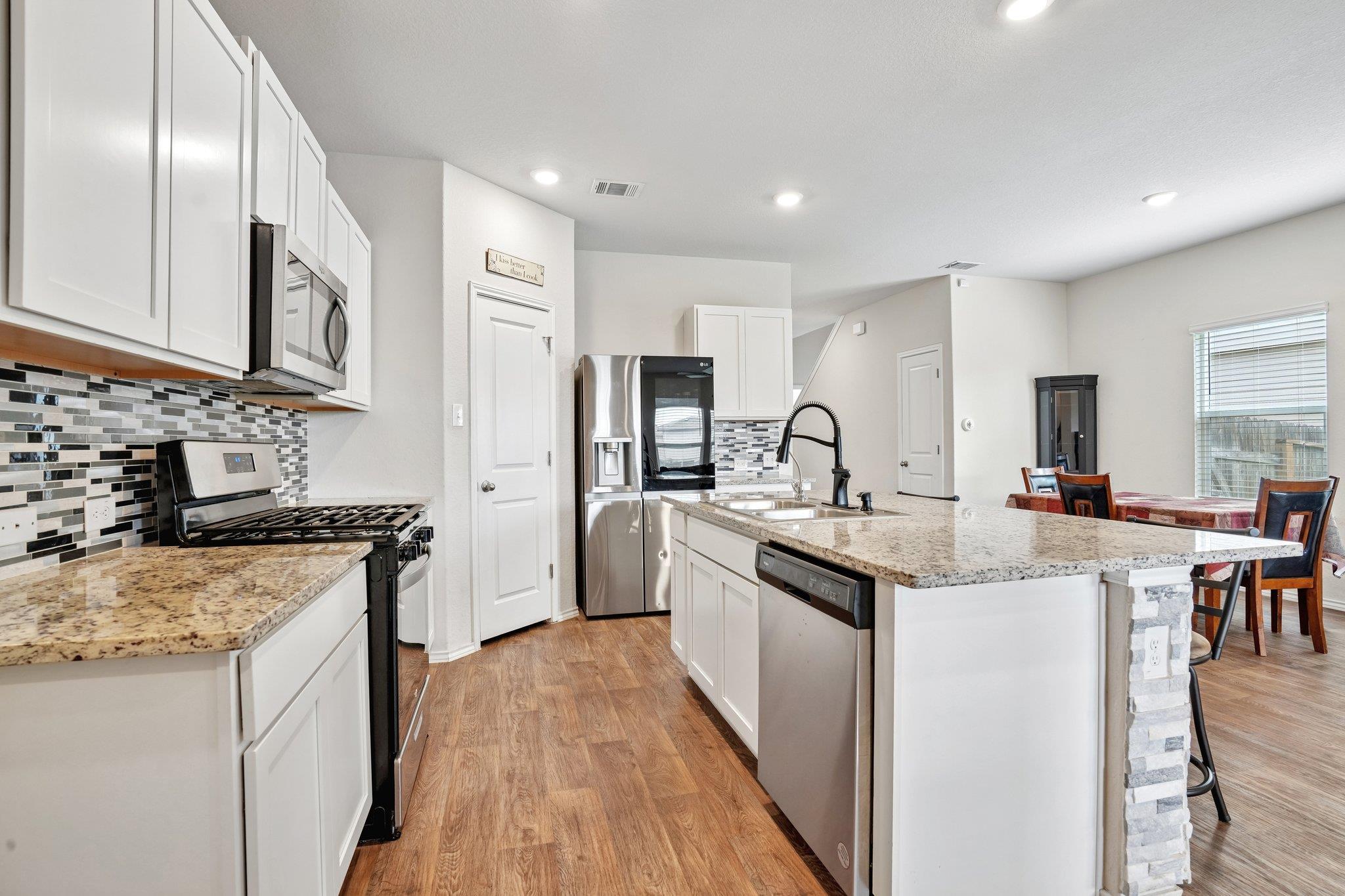 15535 Clove Spice Way Property Photo 11